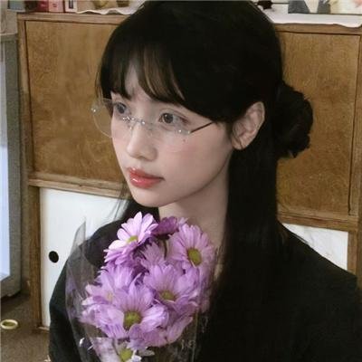 窗外是蓝星